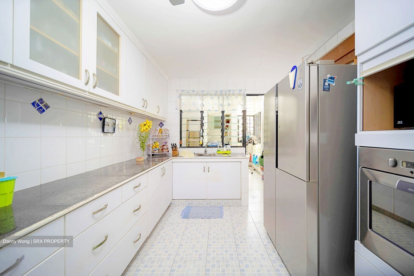 Park East (D15), Condominium #376400031